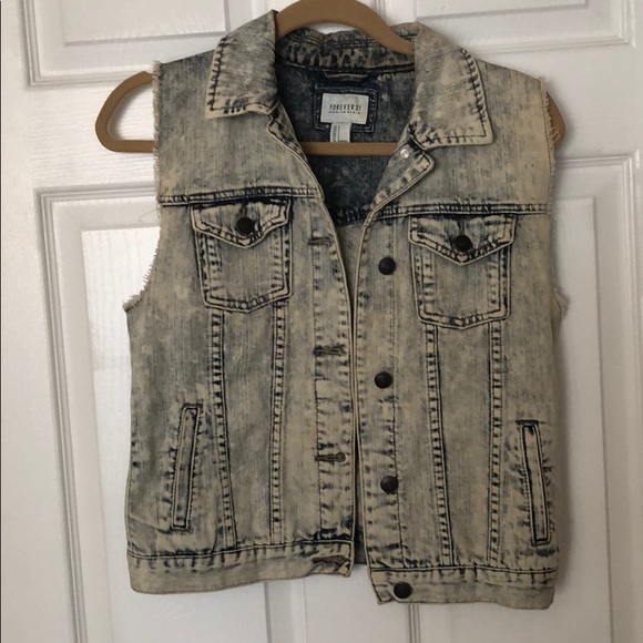 Forever 21 Denim Acid Wash Jean Vest - Picture 2 of 4